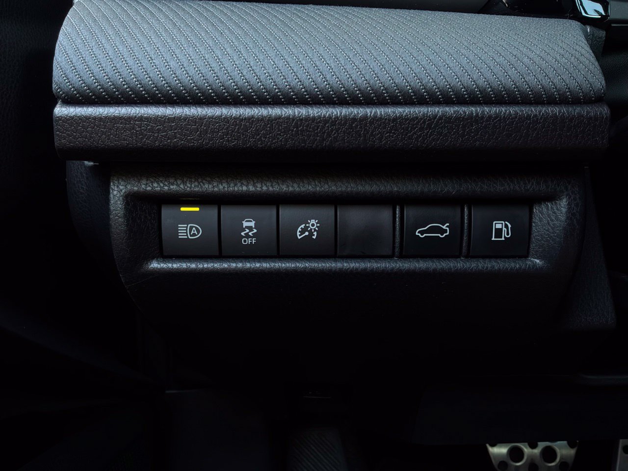 Used 2026 Toyota Camry SE FWD image 24