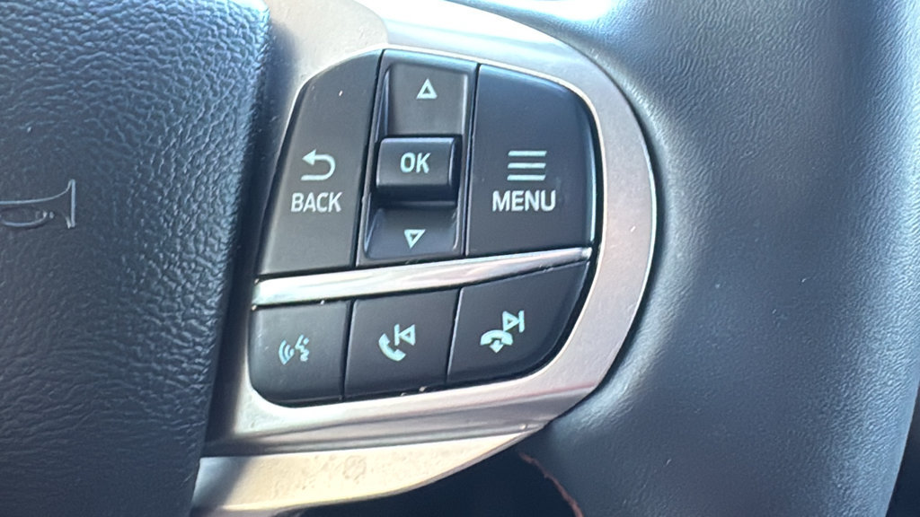 Used 2025 Ford Explorer Active RWD image 13