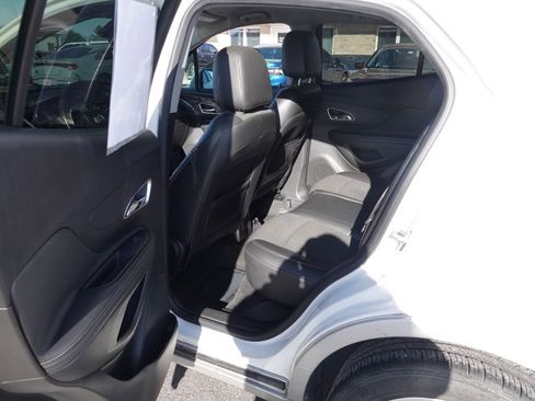 Used 2016 Buick Encore FWD image 17