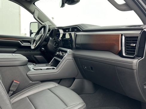 Used 2025 GMC Sierra 2500 Denali w/ Denali Reserve Package image 20