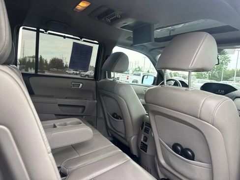 Used 2014 Honda Pilot Touring image 27