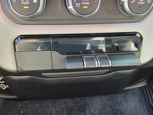 Used 2023 RAM 1500 Big Horn AWD/4WD image 27