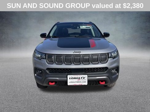 Used 2022 Jeep Compass Trailhawk w/ Sun and Sound Group AWD/4WD image 2