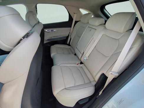 Certified 2025 Genesis GV70 2.5T w/ Advanced Package AWD/4WD image 10