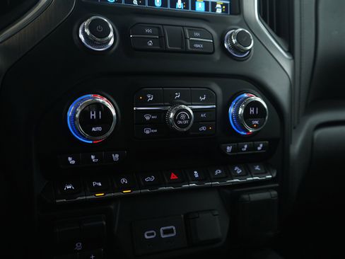 Used 2021 GMC Sierra 1500 Denali w/ Denali Ultimate Package image 21