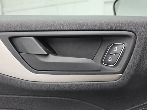 Used 2022 Ford Escape SE w/ Convenience Package image 16