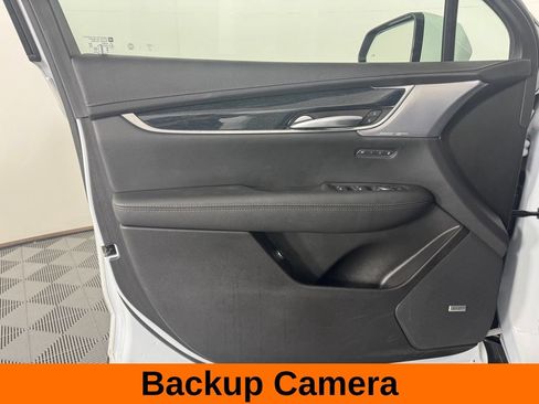 Used 2025 Cadillac XT5 Premium Luxury FWD image 11