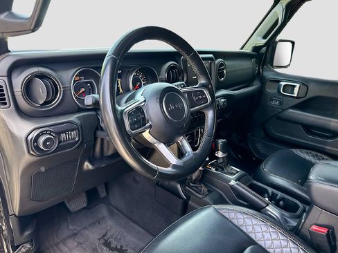 Used 2021 Jeep Wrangler Unlimited Sahara AWD/4WD image 10
