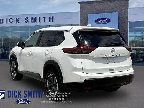 Used 2025 Nissan Rogue SV FWD image 4