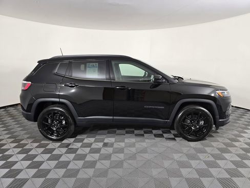 New 2026 Jeep Compass Latitude image 3