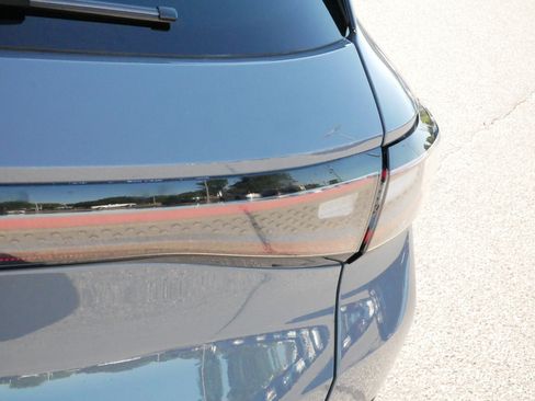 Used 2024 Volkswagen ID.4 2WD image 17