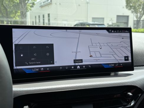 Used 2025 BMW 230i Coupe w/ M Sport Package image 28