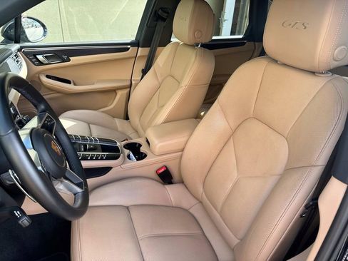 Used 2021 Porsche Macan GTS image 4