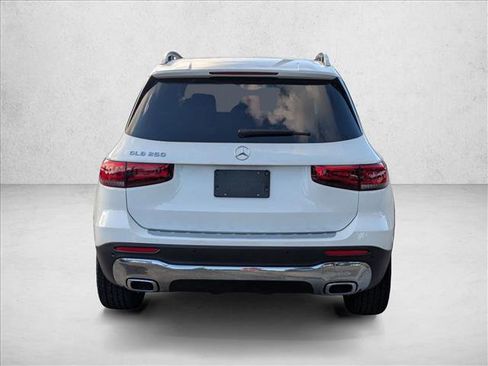 Used 2021 Mercedes-Benz GLB 250 image 7