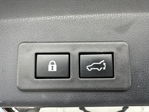 Used 2022 Subaru Ascent Limited w/ Technology Package image 20