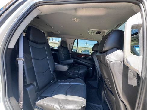 Used 2015 Cadillac Escalade Premium RWD image 62