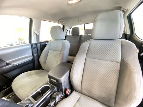 Certified 2021 Toyota Tacoma SR AWD/4WD image 14