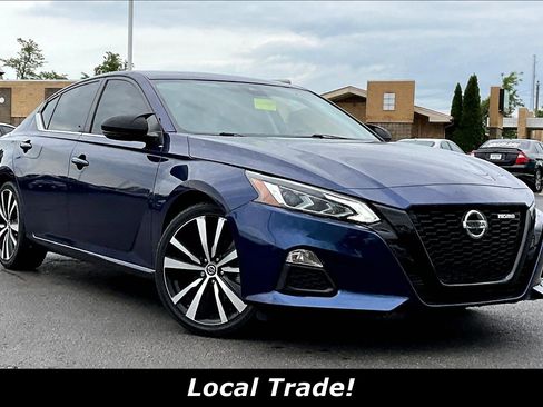 Used 2021 Nissan Altima 2.0 SR FWD image 3