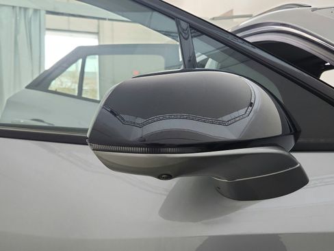 New 2025 Chevrolet Blazer EV RS image 30