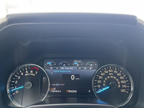 Used 2017 Ford F150 Lariat image 25