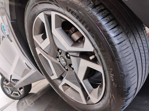 Used 2024 Hyundai Palisade SEL w/ Premium Package FWD image 4