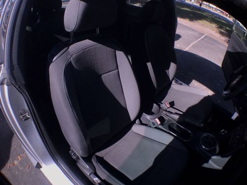 Used 2013 Volkswagen Beetle 2.5 image 19