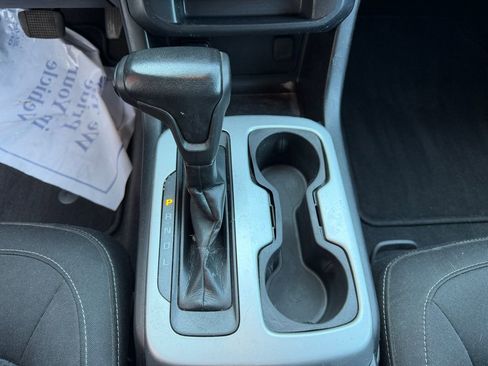 Used 2019 Chevrolet Colorado LT image 19