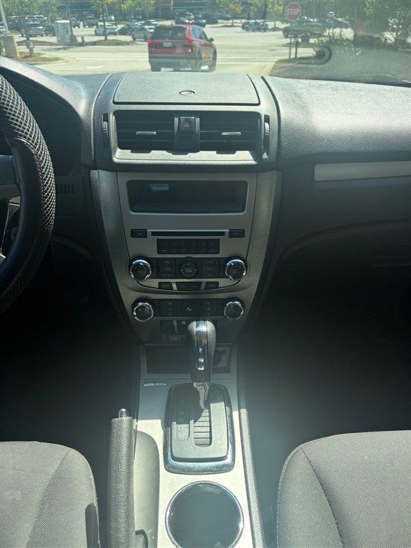 Used 2011 Ford Fusion SE w/ 201A Rapid Spec Order Code FWD image 15