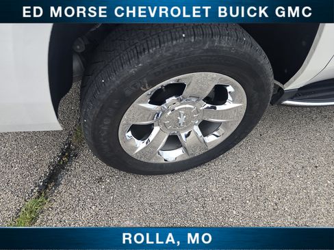 Used 2020 Chevrolet Suburban Premier AWD/4WD image 11