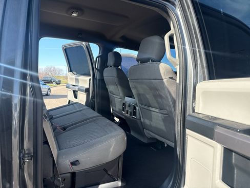 Used 2019 Ford F250 XLT w/ XLT Premium Package image 38