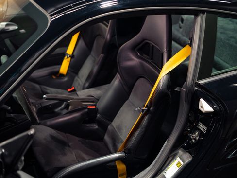 Used 2008 Porsche 911 GT2 RWD image 13