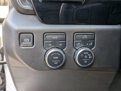 Used 2024 GMC Sierra 1500 Elevation w/ LPO, Elevation Black Package AWD/4WD image 18
