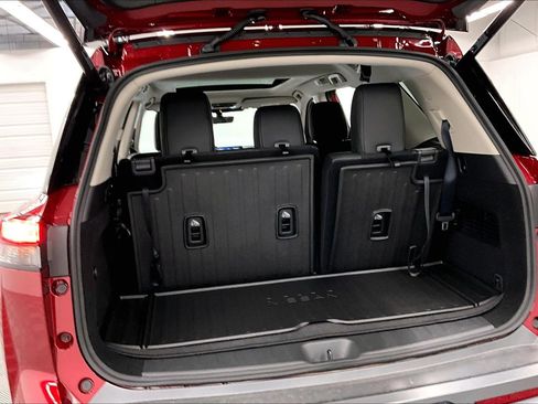 New 2026 Nissan Pathfinder SL w/ SL Premium Package AWD/4WD image 46