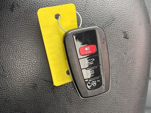 Used 2019 Toyota RAV4 XLE image 21