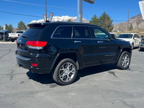 Used 2019 Jeep Grand Cherokee Overland AWD/4WD image 10