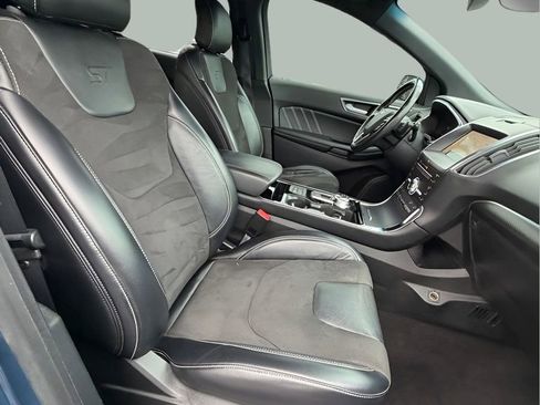 Certified 2019 Ford Edge ST w/ Equipment Group 401A AWD/4WD image 19