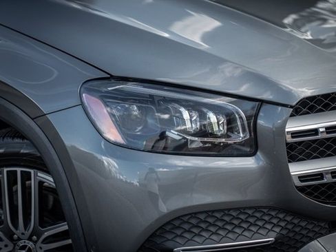 Used 2022 Mercedes-Benz GLS 450 4MATIC image 8