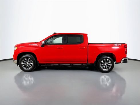 Used 2023 Chevrolet Silverado 1500 LT AWD/4WD image 6