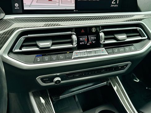 Used 2022 BMW X5 M50i w/ Premium Package image 16