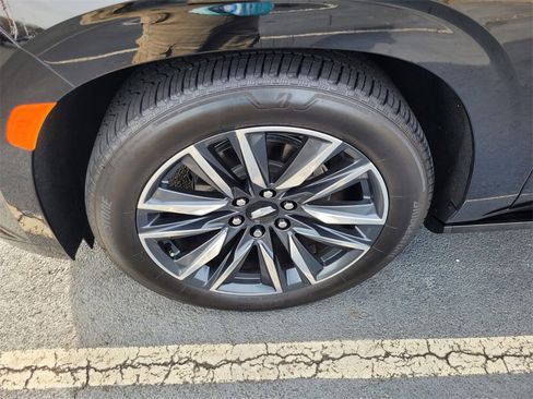 Used 2022 Cadillac Escalade Sport Platinum w/ Heavy-Duty Trailer Package image 4