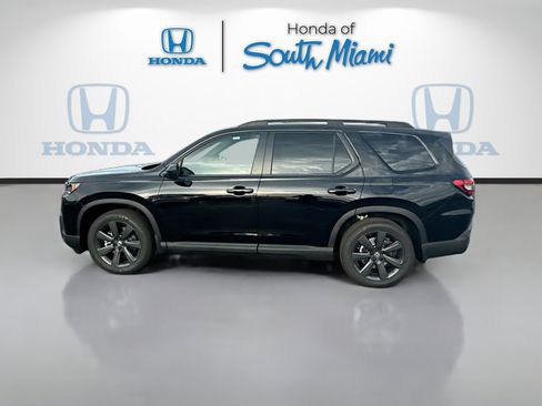 New 2026 Honda Pilot Sport image 4