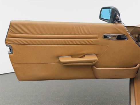 Used 1987 Mercedes-Benz 560 SL image 27