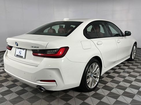 Used 2023 BMW 330i xDrive Sedan w/ Convenience Package AWD/4WD image 31