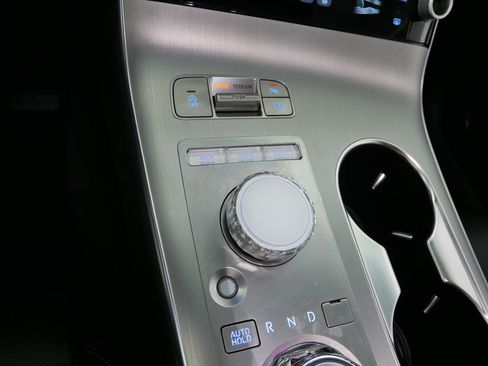 Certified 2026 Genesis GV70 2.5T Select AWD/4WD image 30