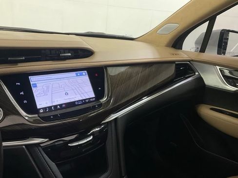 Used 2025 Cadillac XT6 Premium Luxury w/ Platinum Package AWD/4WD image 12