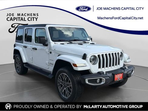 Used 2023 Jeep Wrangler Unlimited Sahara w/ Cold Weather Group AWD/4WD image 1