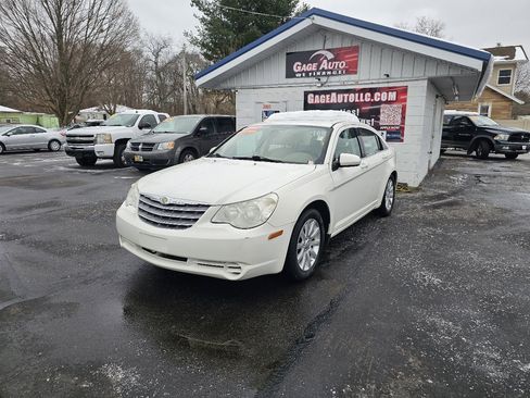 Used 2009 Chrysler Sebring Touring image 3