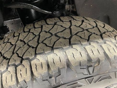 Used 2019 Chevrolet Silverado 1500 LT w/ All-Star Edition image 8