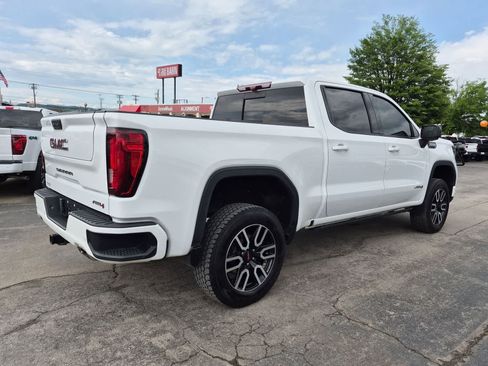 Used 2023 GMC Sierra 1500 AT4 w/ Technology Package AWD/4WD image 8