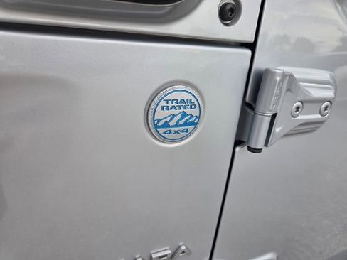 Certified 2023 Jeep Wrangler Unlimited Sahara AWD/4WD image 3